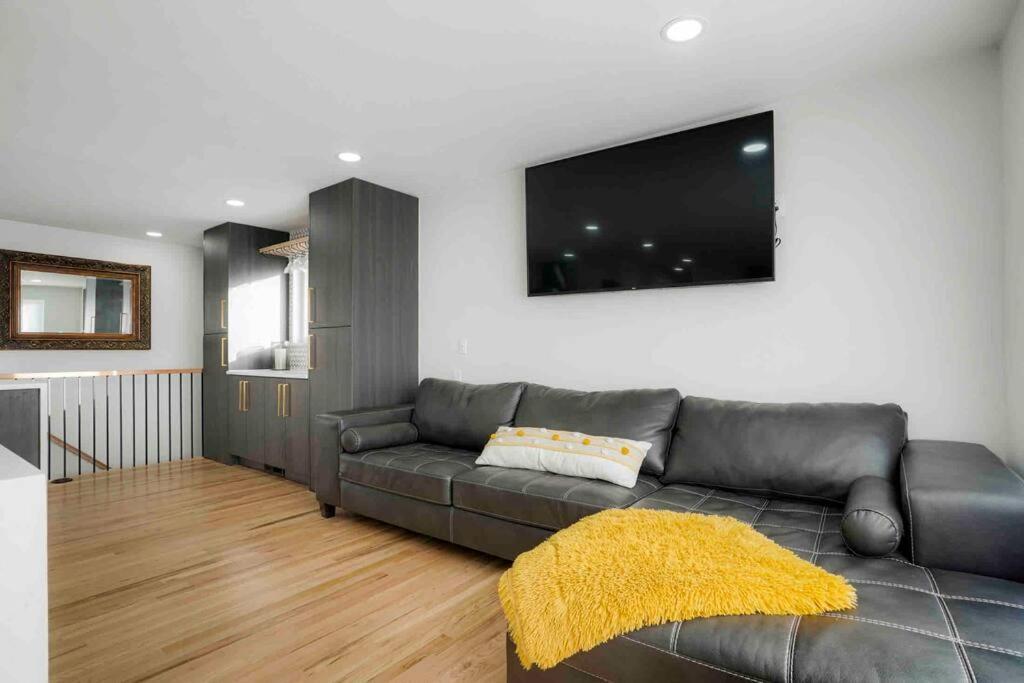 Sleeps 16 - 15 Min/Downtown, 10 Min/Medical Center Villa Aurora Kültér fotó